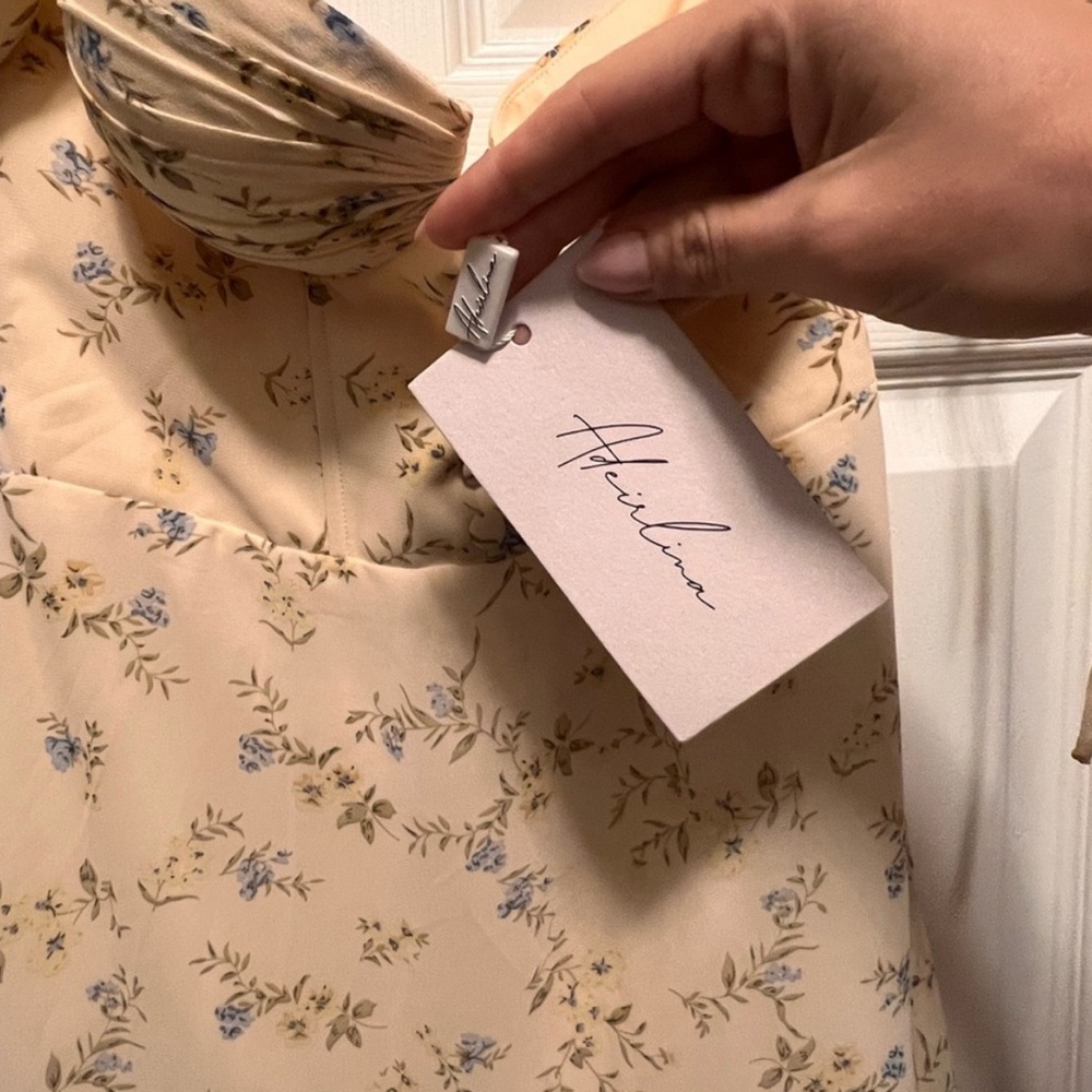 Small Adeirlina dress - Picture 3 of 5